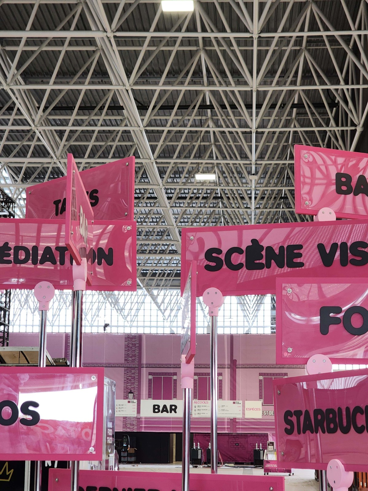 Rose Festival 2025: Signalétique XXL — 1