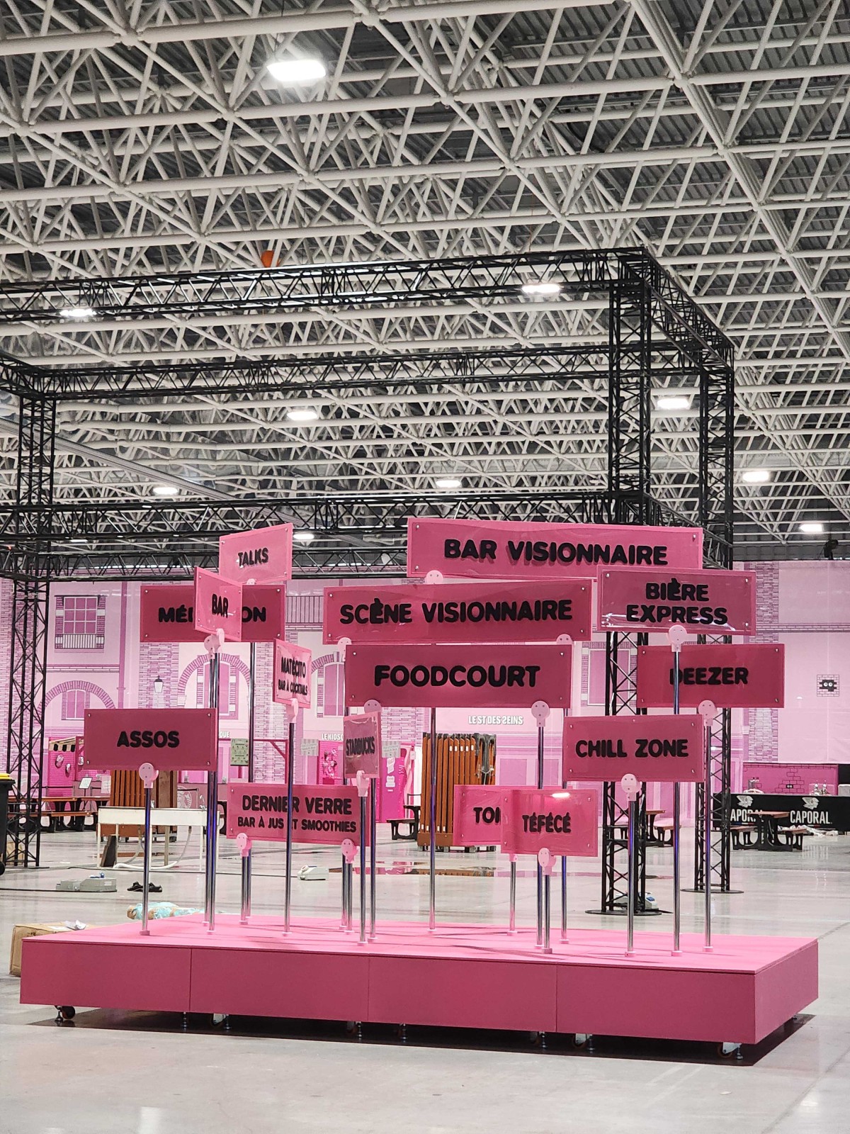 Rose Festival 2025: Signalétique XXL — 2